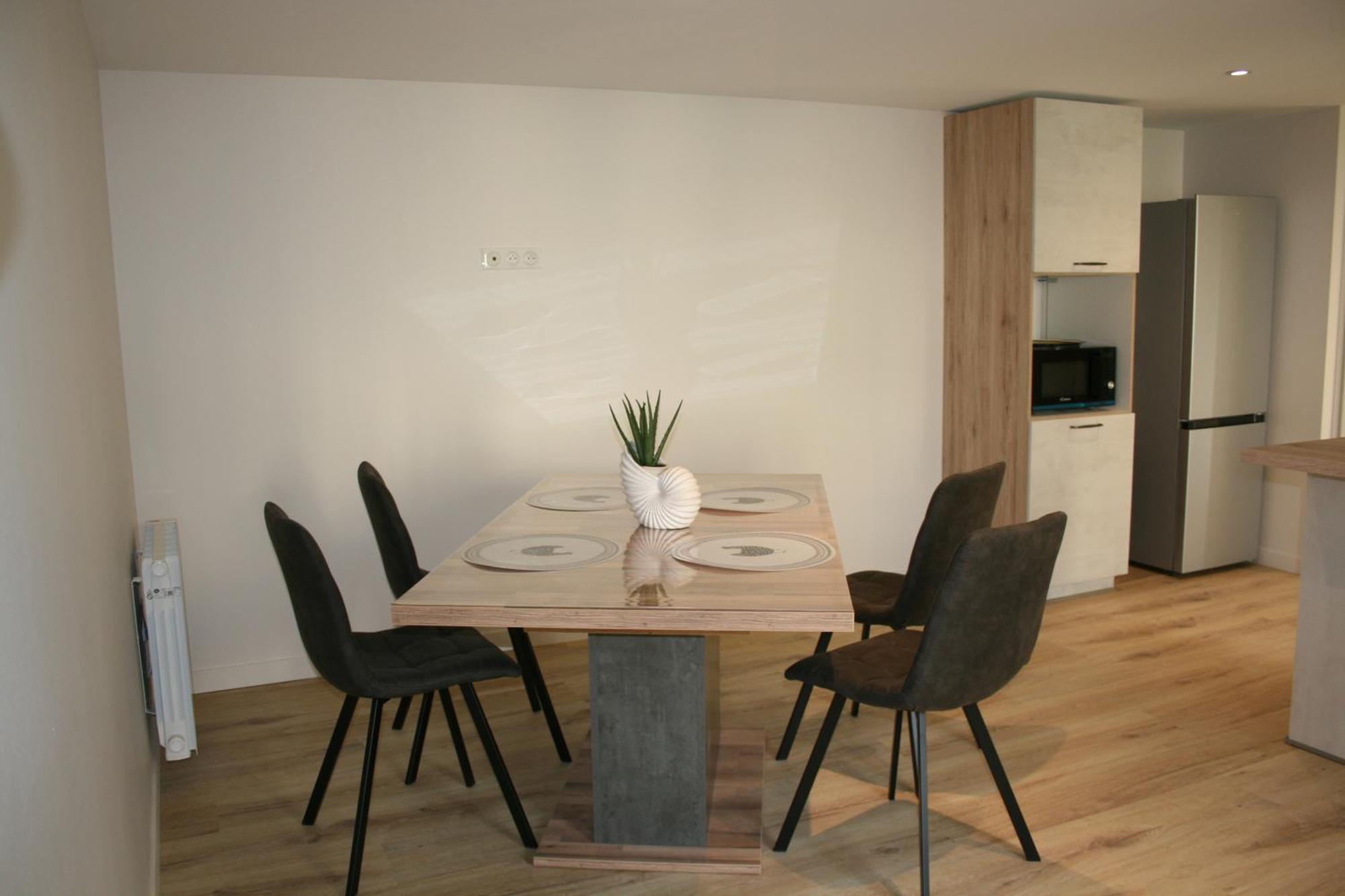Les Nuits D'Aldearde Apartamento Airvault Exterior foto
