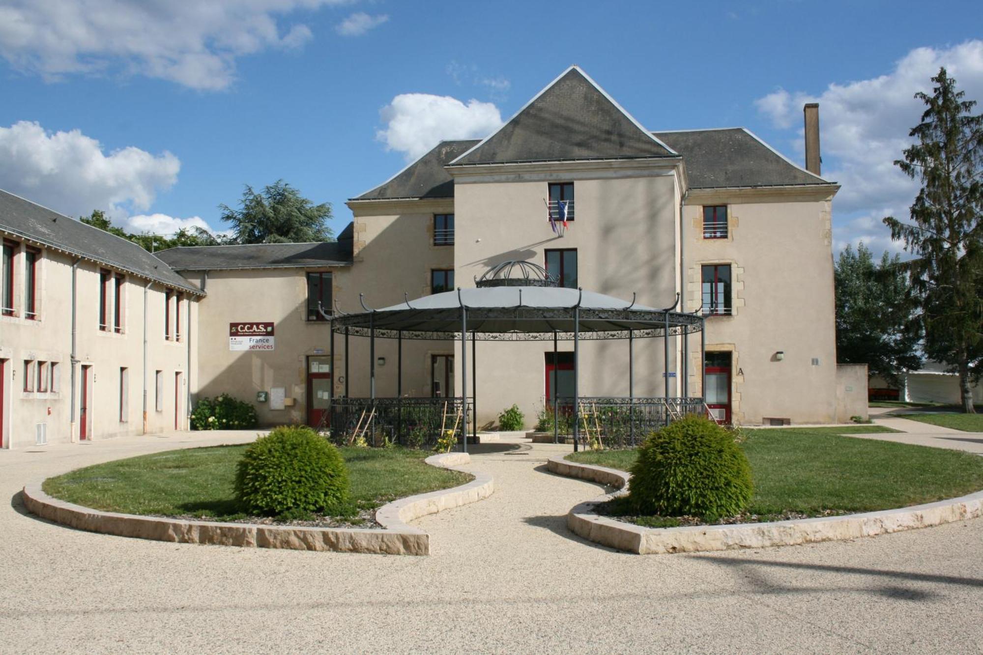 Les Nuits D'Aldearde Apartamento Airvault Exterior foto