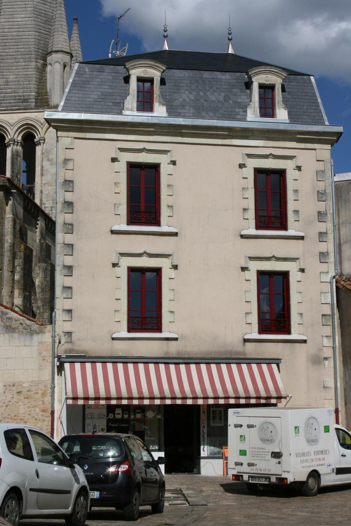 Les Nuits D'Aldearde Apartamento Airvault Exterior foto